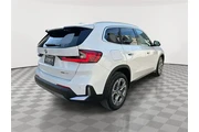 $24109 : BMW X1 2023 AWD xDrive28i 4d thumbnail