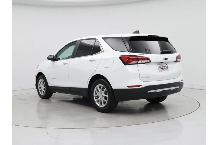 $23998 : Chevrolet Equinox 2024 LT 4d image 2