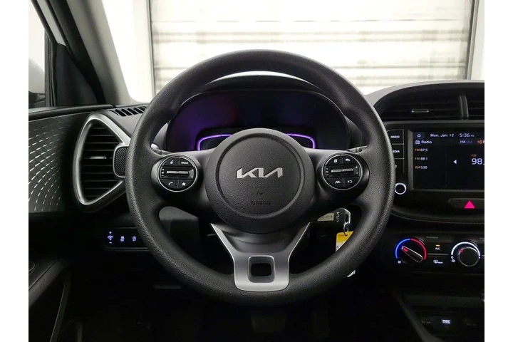 $16998 : Kia Soul 2024 LX 4dr Crossov image 10