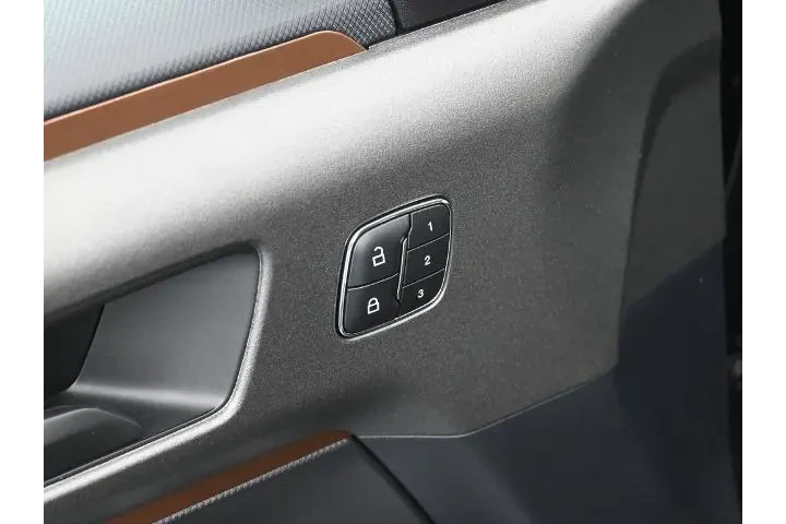 $29800 : Ford Bronco Sport 2025 AWD O image 10