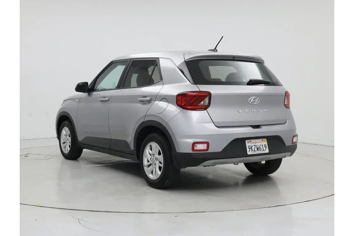 $19998 : Hyundai VENUE 2024 SE 4dr Cr image 2