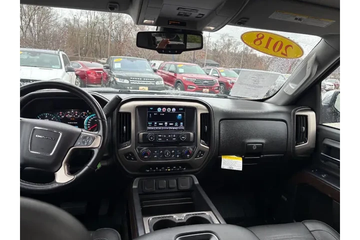 $21905 : 2018 GMC Sierra 1500 Denali image 9