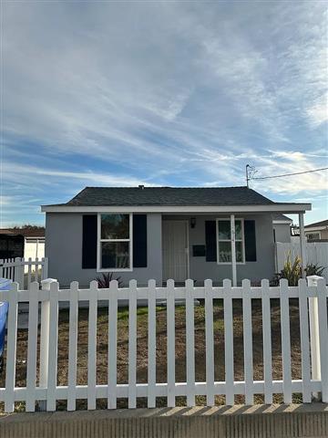 $800 : Beautiful Home...LAKEWOOD,CA image 1