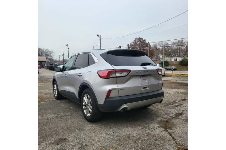 $7999 : 2020 Escape SE image 6