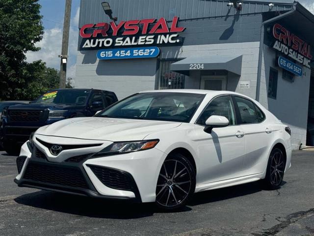 $18495 : 2021 Camry SE image 2