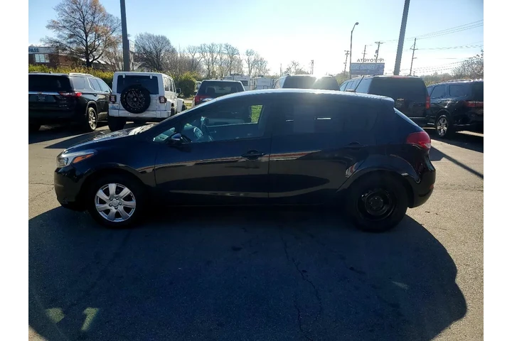 $11980 : 2017 Forte5 LX Auto image 5