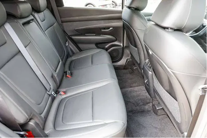 $33683 : Hyundai TUCSON Hybrid 2025 A image 6
