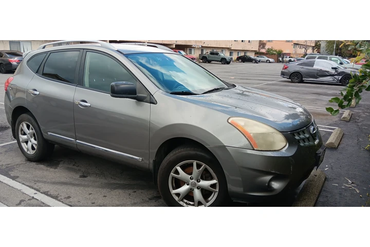 $3900 : 2011 Nissan Rogue automático image 2