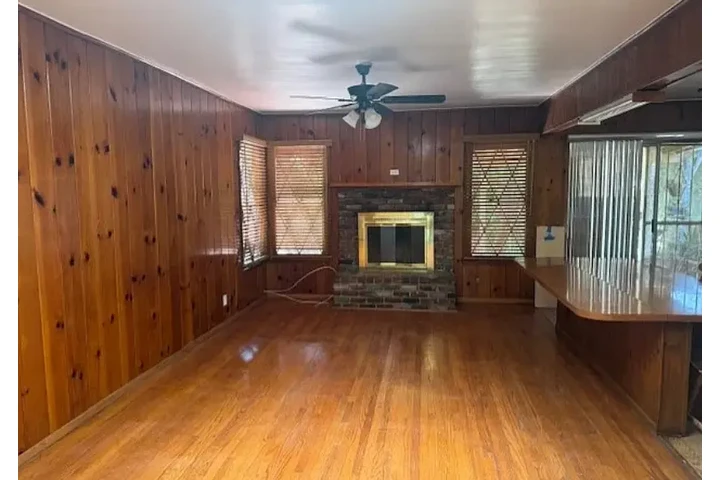 $2950 : BEAUTIFUL BACK HOUSE FOR LEASE image 1