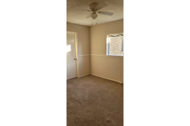 $450 : Cuarto image 2