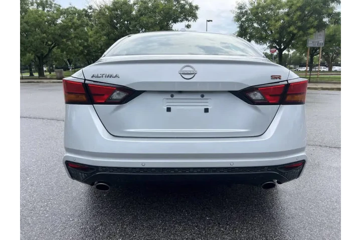 $19500 : 2023 Altima 2.5 SR image 7