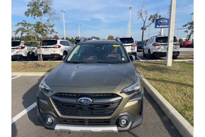 $27892 : Subaru Outback 2023 AWD Tour image 2