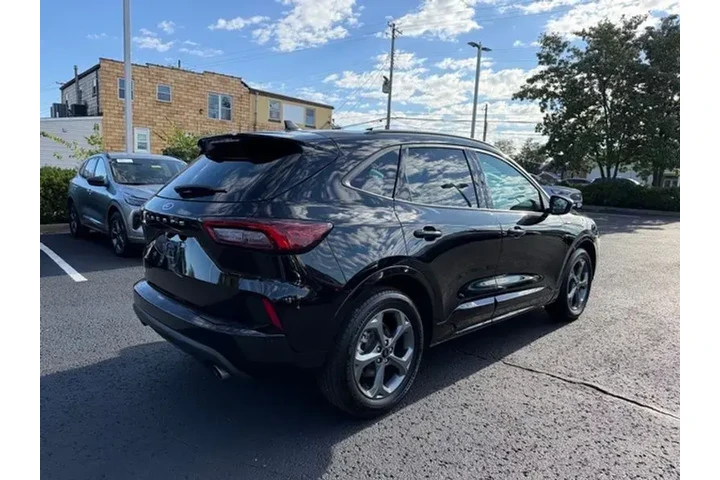 $20185 : Ford Escape 2024 ST-Line 4dr image 6