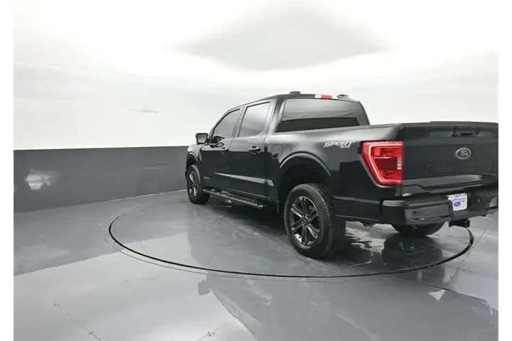 $39845 : Ford F-150 2023 4x4 XLT 4dr image 5
