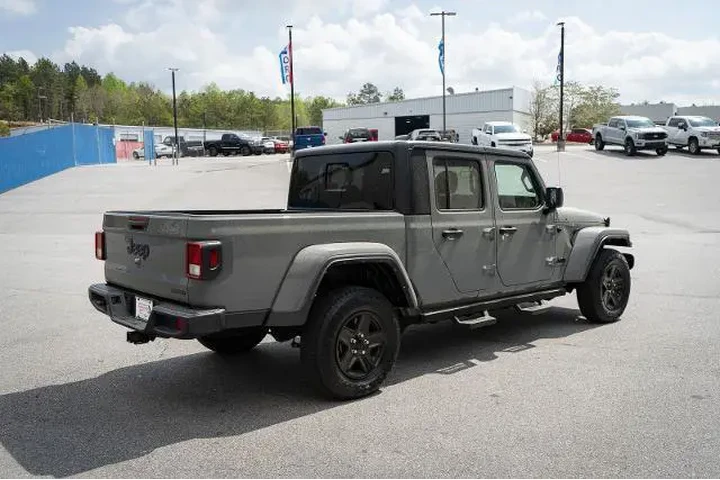 $32987 : Jeep Gladiator 2021 4x4 Spor image 10
