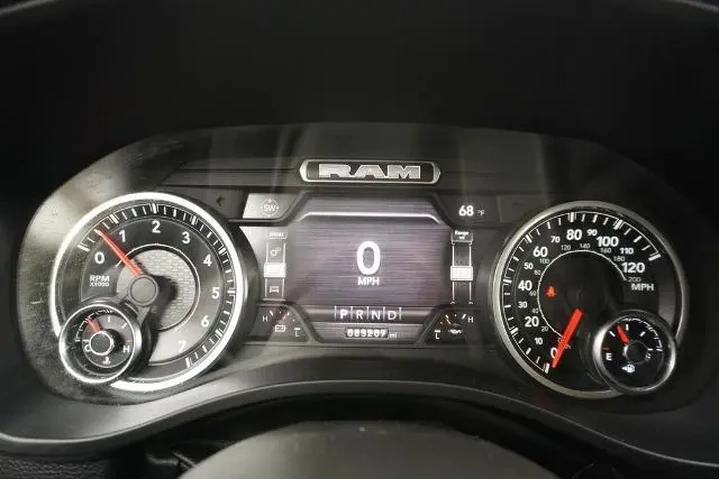 $30988 : Ram 1500 2022 4x4 Laramie 4d image 10