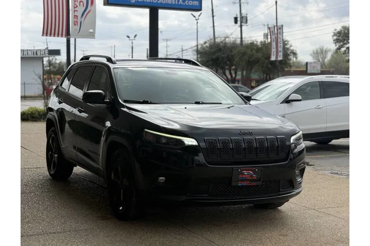 $17499 : 2020 Cherokee Altitude image 4