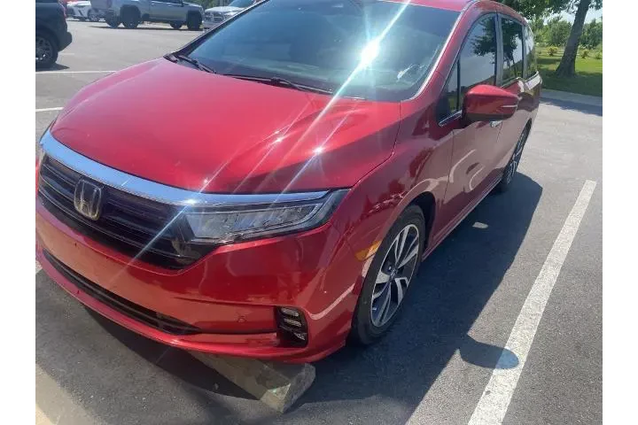 $39797 : Honda Odyssey 2024 Touring 4 image 2