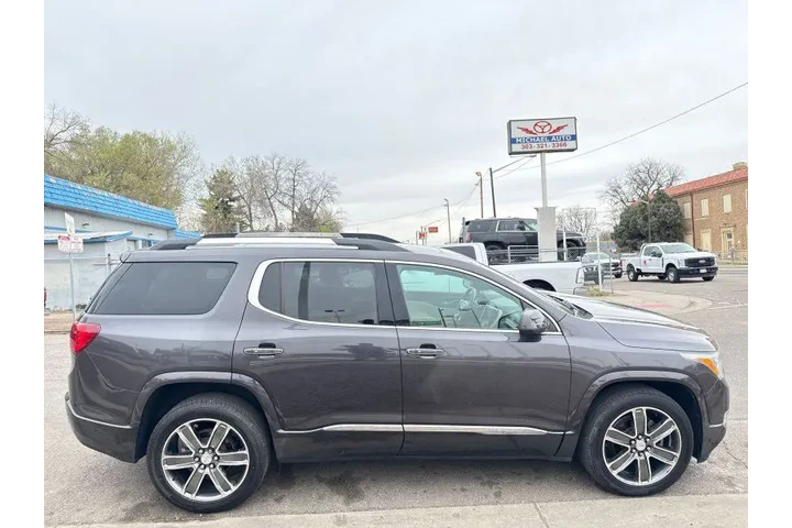 $18995 : 2017 GMC Acadia Denali image 4