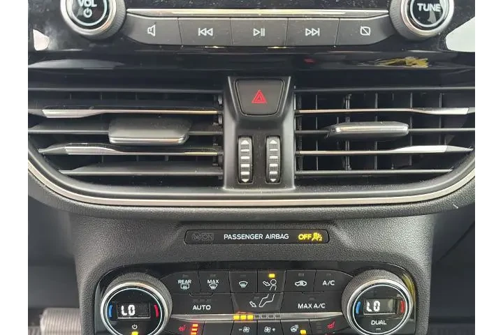 $18998 : Ford Escape 2021 SE 4dr SUV image 4