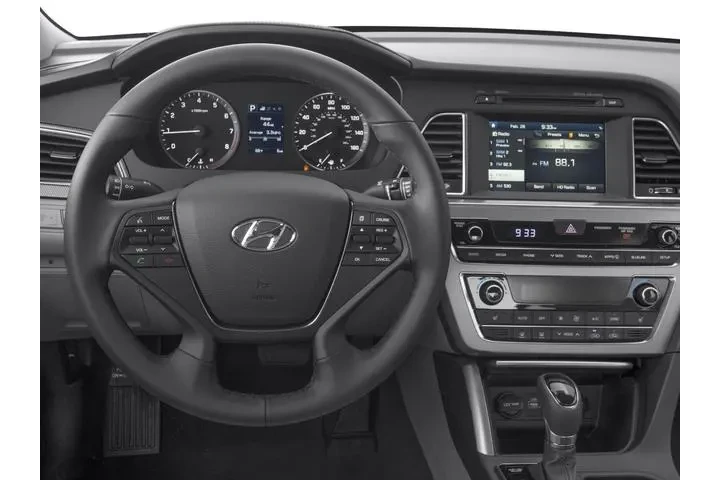 $11200 : Hyundai SONATA 2017 Sport 4d image 7