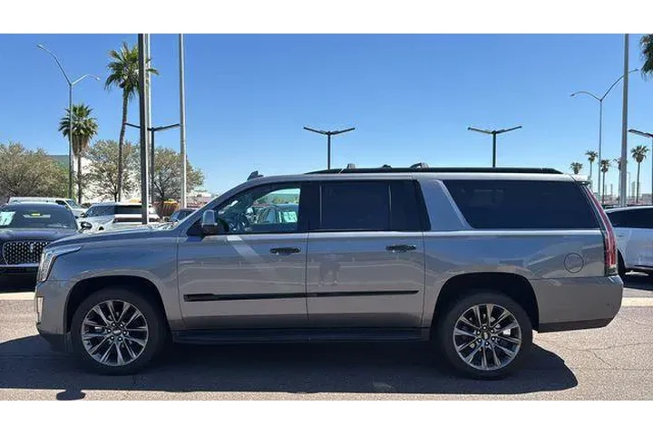 $31896 : Cadillac Escalade ESV 2019 L image 4