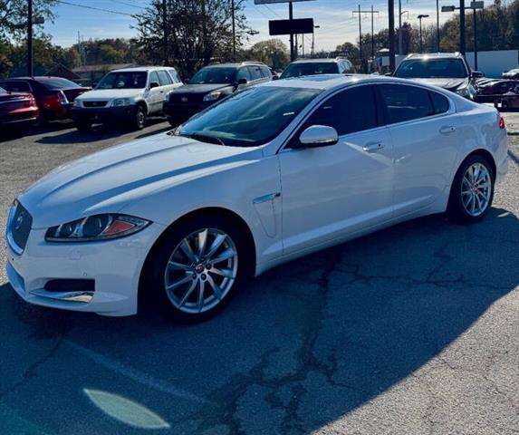 $10900 : 2015 XF 2.0T Premium image 3