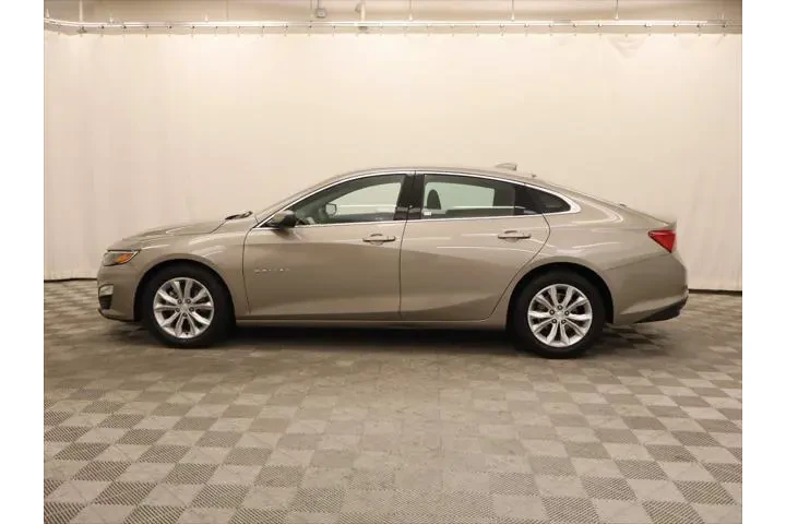 $15999 : Chevrolet Malibu 2023 LT 4dr image 2