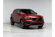 Volvo XC40 2019 AWD T5 Momen en Hialeah