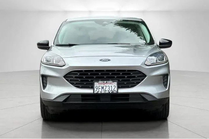 $18895 : Ford Escape 2022 SE 4dr SUV image 8