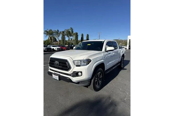 $29897 : Toyota Tacoma 2021 4x2 SR5 4 image 7