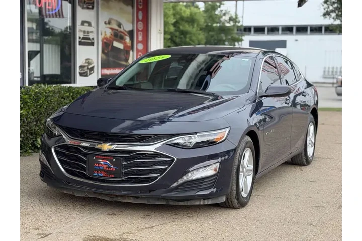 $21999 : 2025 Malibu LT image 6