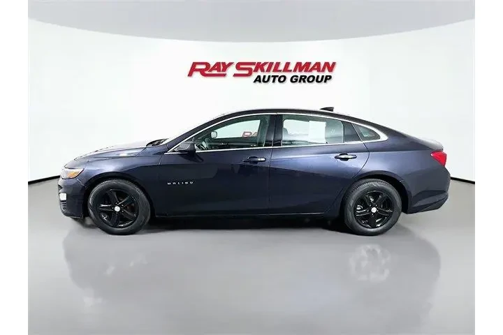 $19975 : Chevrolet Malibu 2023 LT 4dr image 4