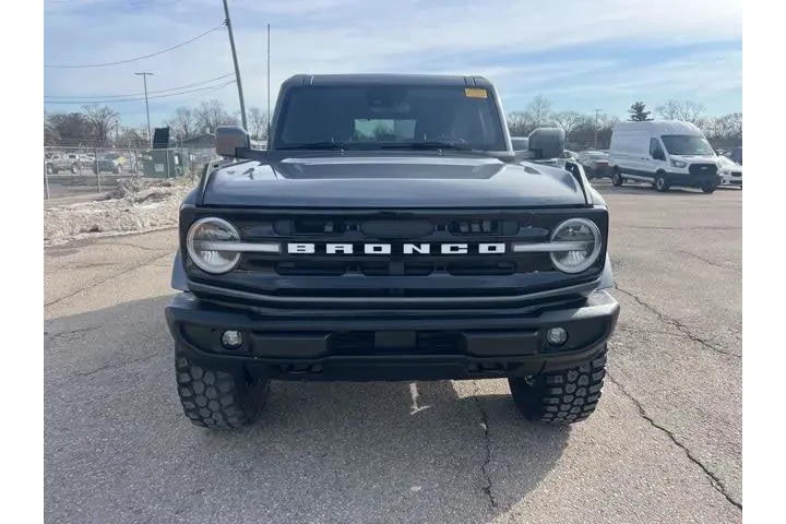 $38412 : Ford Bronco 2023 4x4 Base 4d image 2