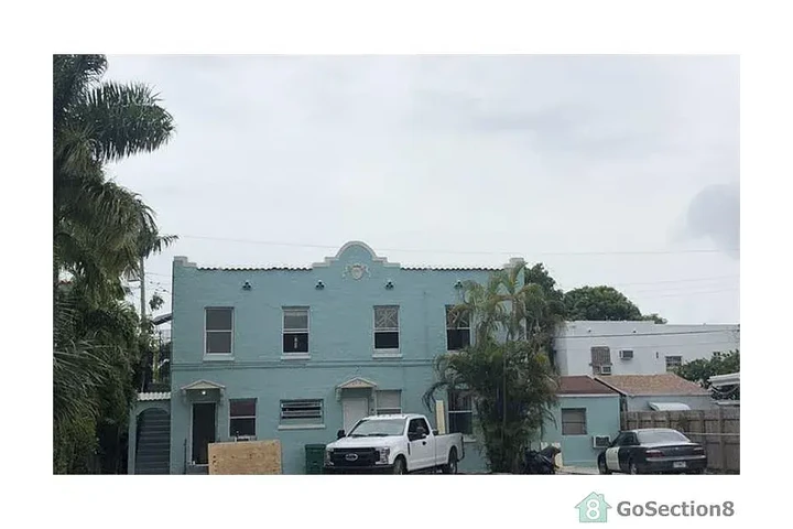$2199 : Apartamento image 2
