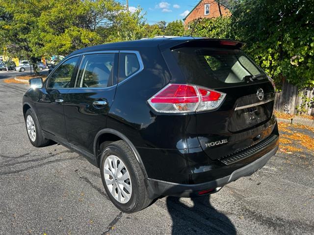 2015 Rogue SV AWD image 3