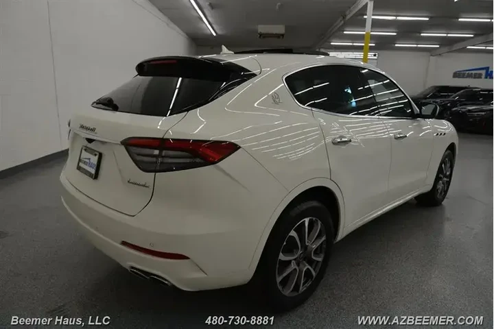 $31998 : Maserati Levante 2021 AWD 4d image 7
