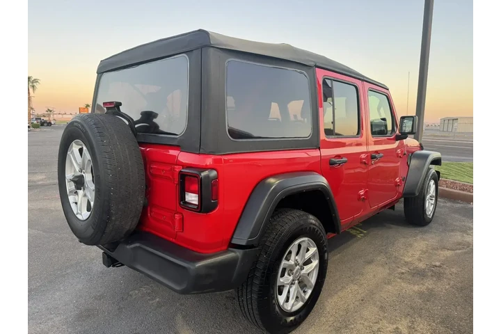 Jeep Wrangler 2023 4x4 Sport image 5