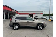 2017 Cherokee Latitude FWD en Lexington