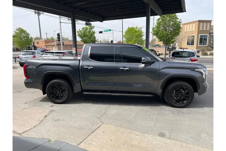 2022 Tundra Limited CrewMax 4 image 4