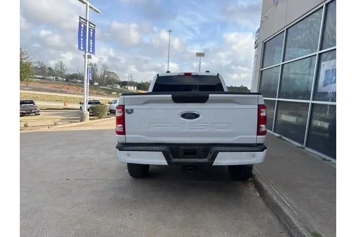 $30488 : Ford F-150 2022 4x4 XL 4dr S image 6