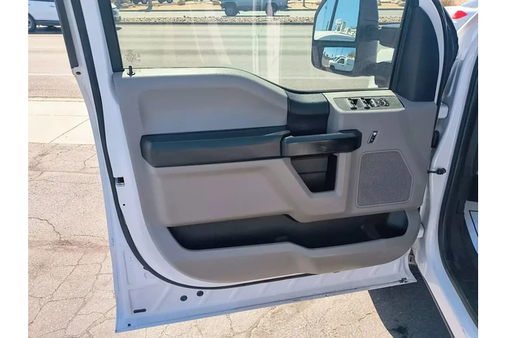 $15995 : 2019 FORD F250 SUPER DUTY CRE image 5