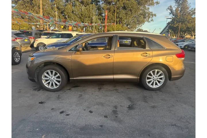 $9999 : 2009 Venza FWD 4cyl image 2