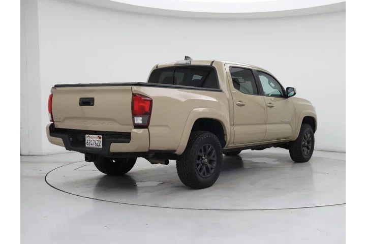 $33998 : Toyota Tacoma 2020 4x4 SR5 V image 8