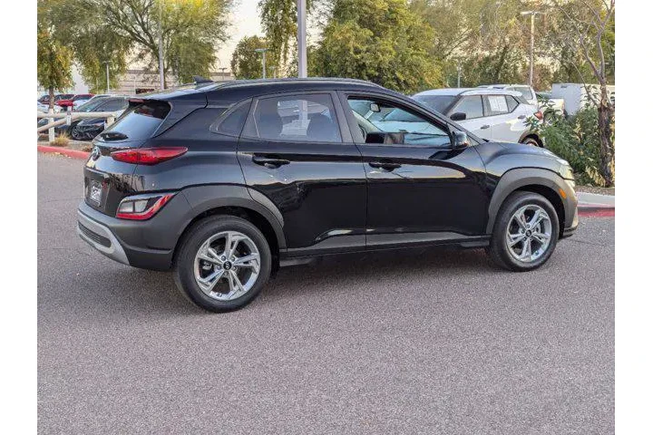 $18990 : Hyundai KONA 2023 SEL 4dr Cr image 4