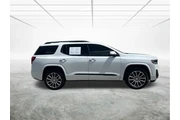 $30498 : GMC Acadia 2023 Denali 4dr S thumbnail