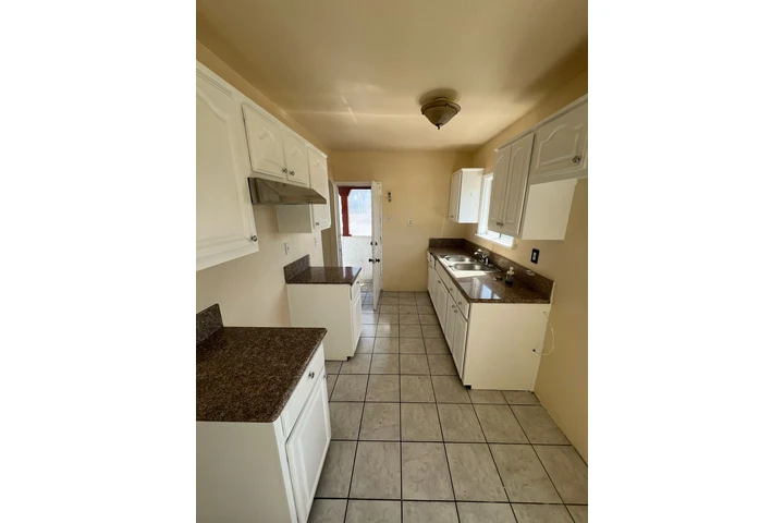 $2000 : Duplex en South Gate image 1