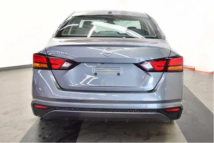 $21994 : Nissan Altima 2025 2.5 SV 4d image 6