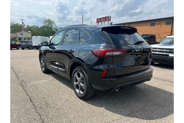 $25486 : Ford Escape 2024 AWD ST-Line image 6