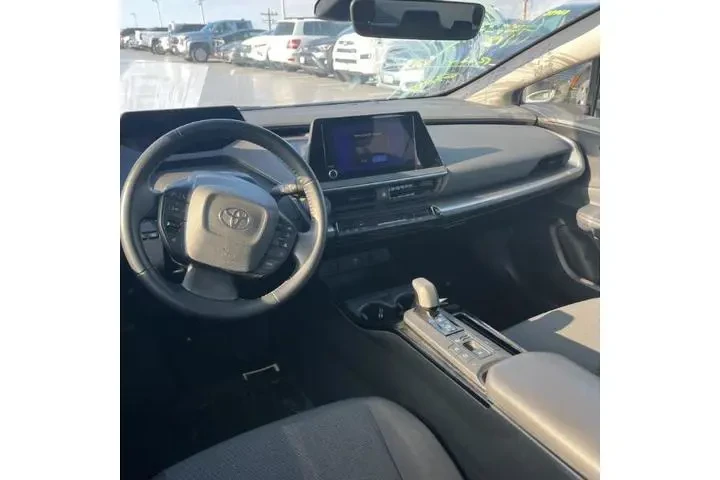 $27995 : Toyota Prius 2024 LE 4dr Hat image 8